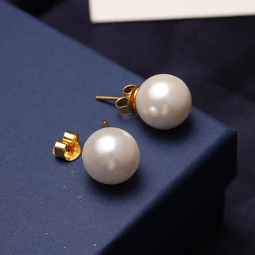 16mm round pearl studs